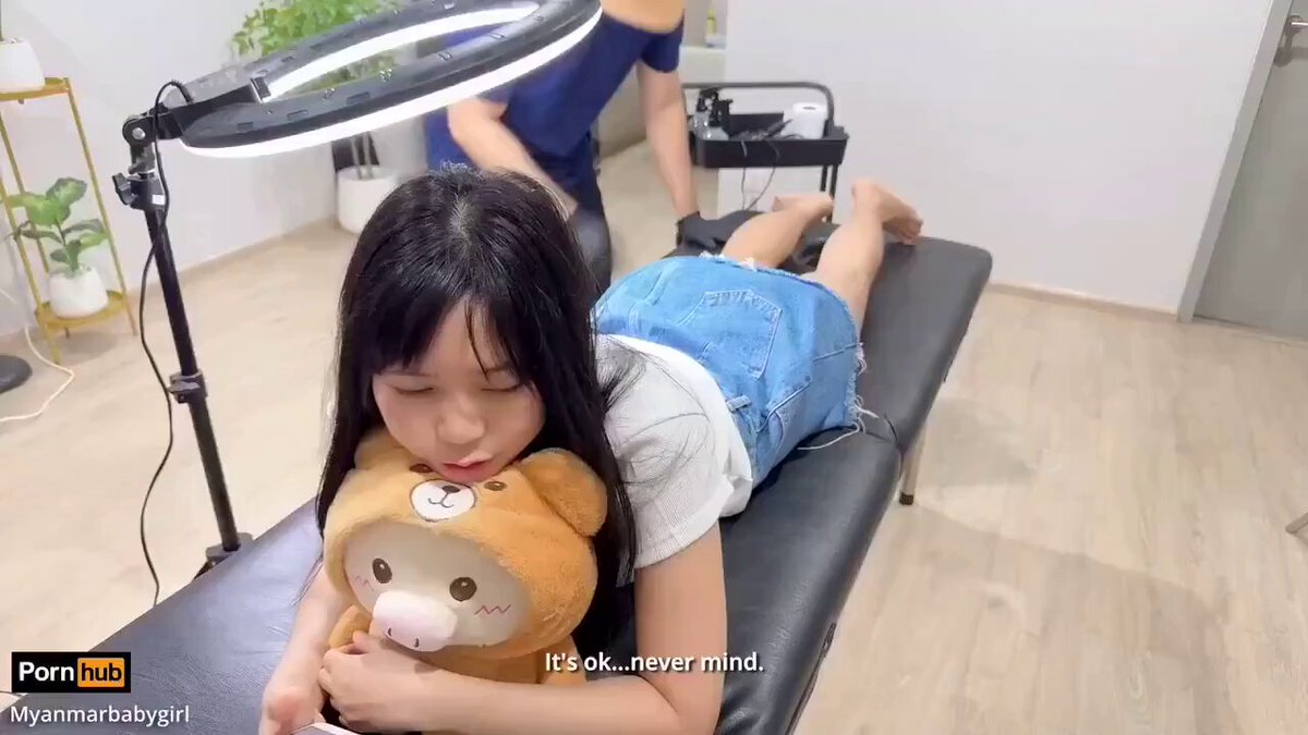 ลูกค้าคนนี้คงติดใจช่างแน่ๆมาสัก 2 ครั้งโดนช่างเอาทุกรอบ